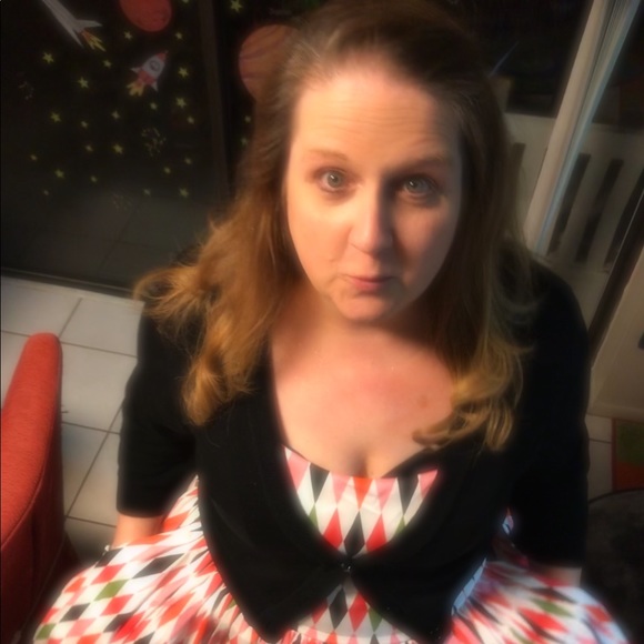 Meet your Posher, Fleur - Picture 2 of 2